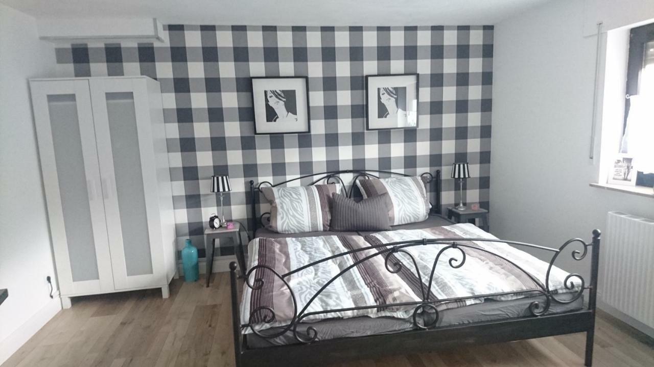 Ferienwohnung Silvia Nideggen Luaran gambar